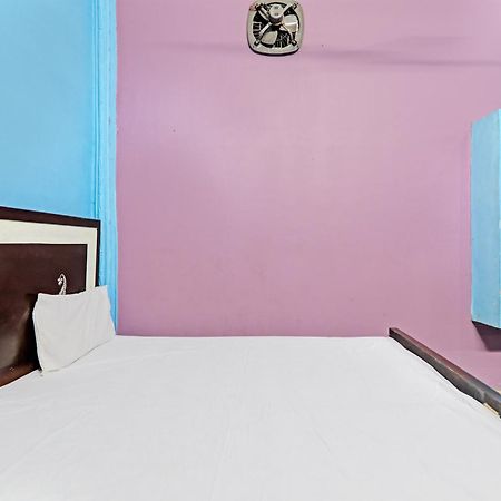 Hotel O Home Om Marriage Hall Ayodhya Exterior foto