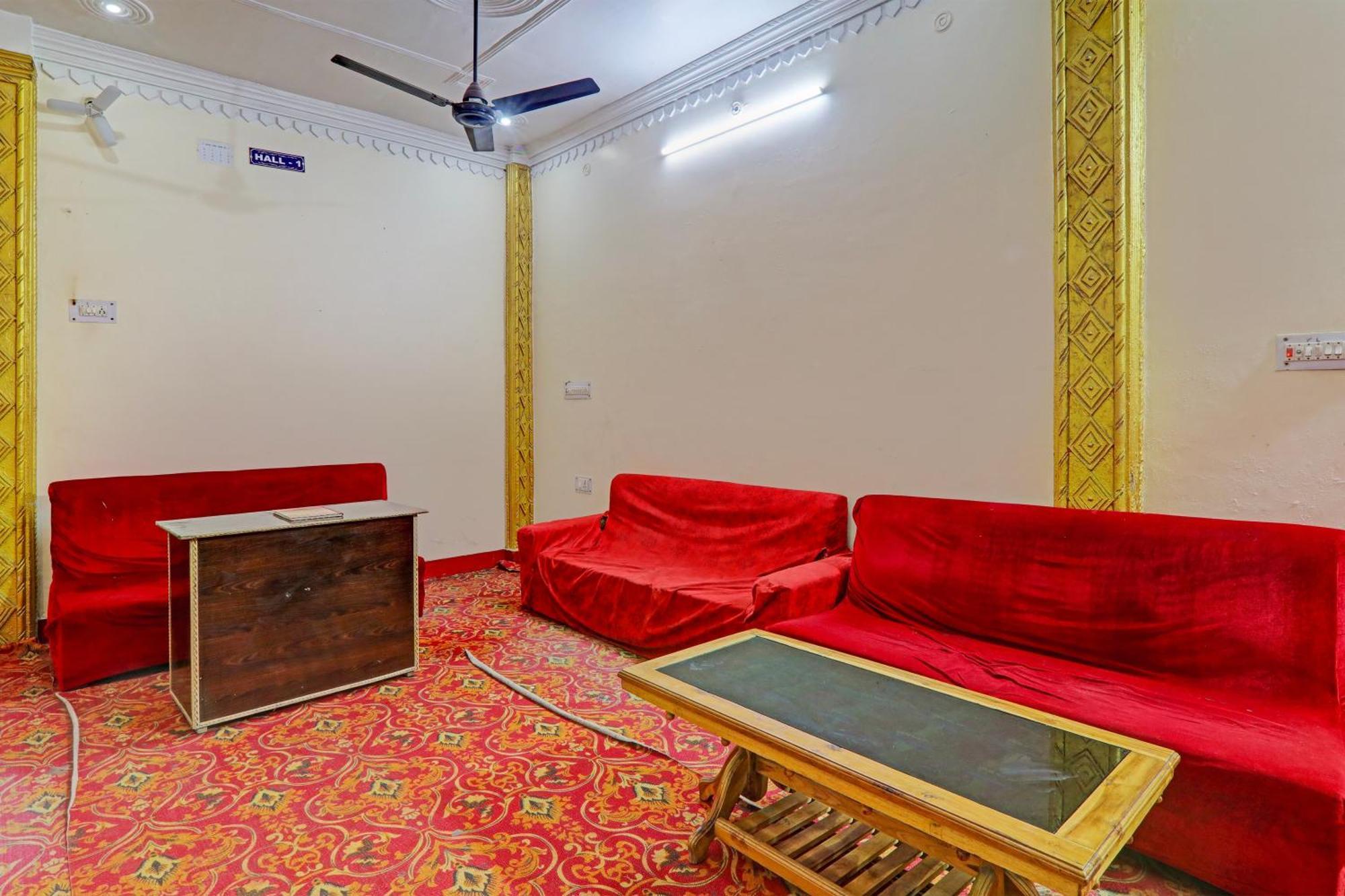 Hotel O Home Om Marriage Hall Ayodhya Exterior foto